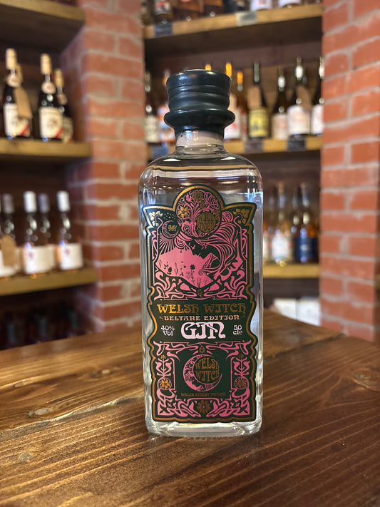 Welsh Witch Raspberry Gin – Beltane Edition